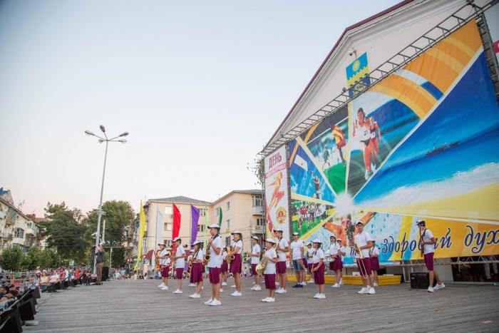 Площадь анапы. Анапа Театральная площадь. Анапа площадь. Театральная площадь в Анапе местонахождение. Анапа Театральная площадь 72.